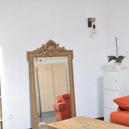 Petite Maison Basque Rouge Moderne Avec Parking Holiday home