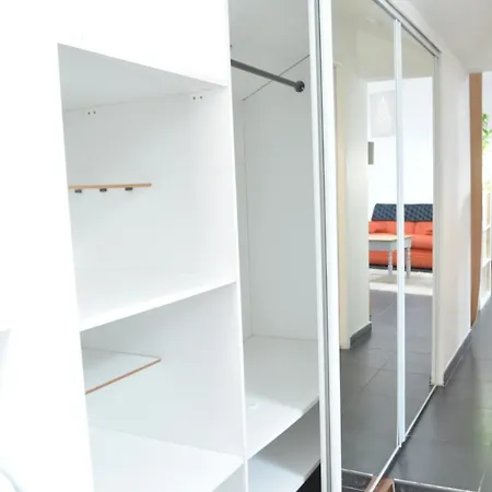 Holiday home Petite Maison Basque Rouge Moderne Avec Parking *